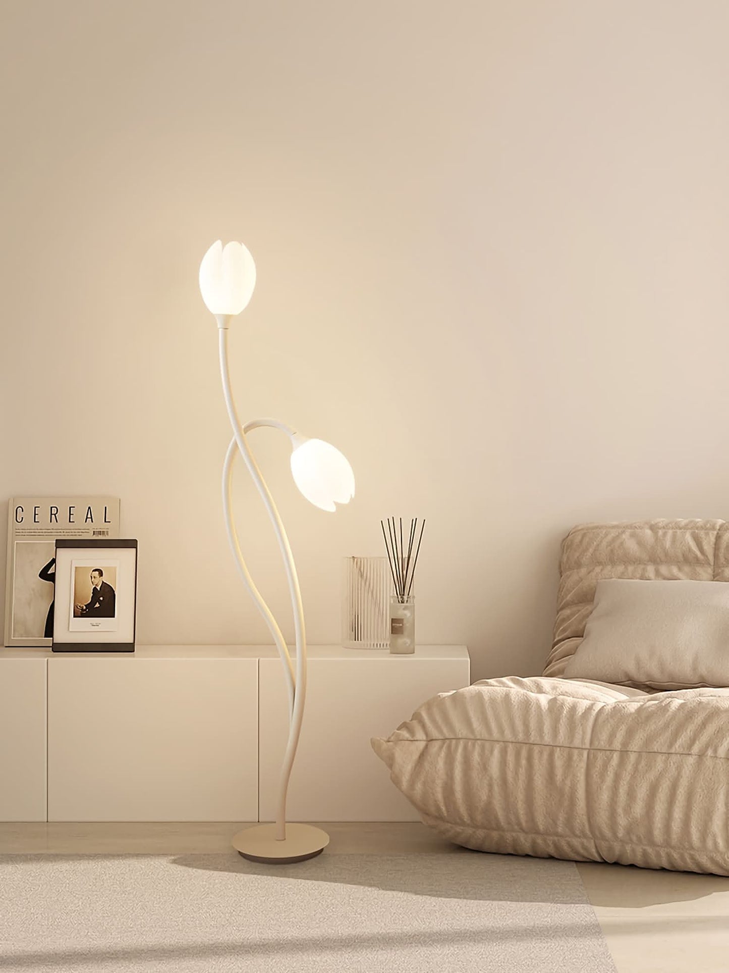 FloraGlow | Stylish Modern Flower Floor Lamp for Living Room Illumination 5