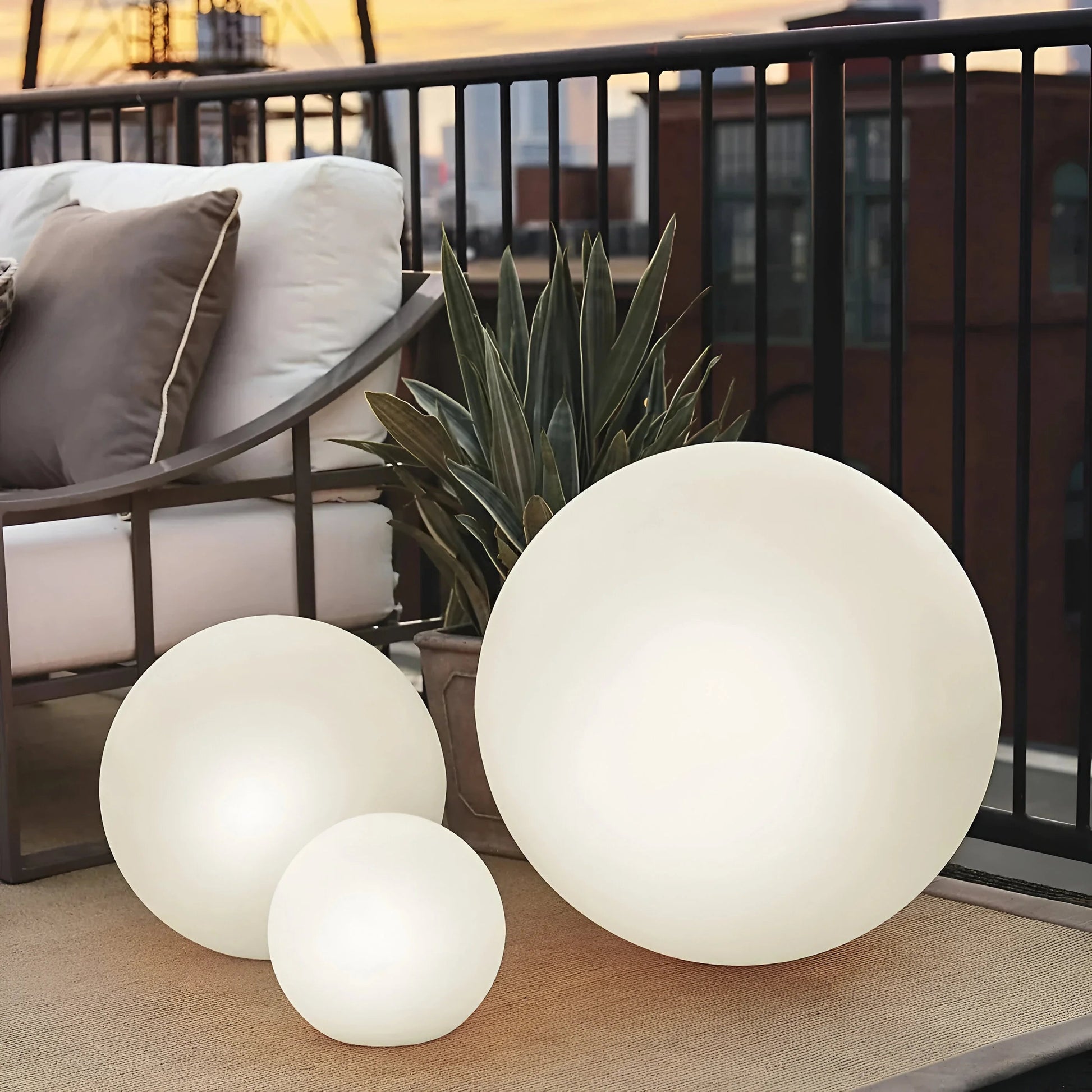 LumiGlobe | Outdoor LED Garden Light with Color-Changing Feature | Weatherproof Design for Ambiance 6